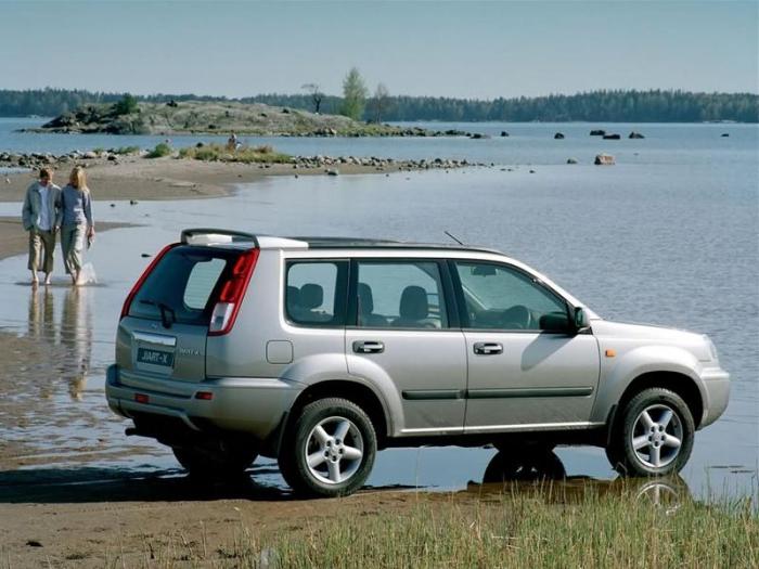 Nissan X Trail - a felülvizsgálatok mester és elégedettek