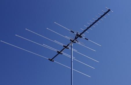 Antenna a tévékészülék számára: nem annyira nehéz saját kezű készíteni
