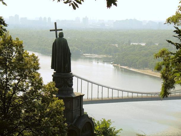 Vallás Ukrajnában: Nyugat és Kelet