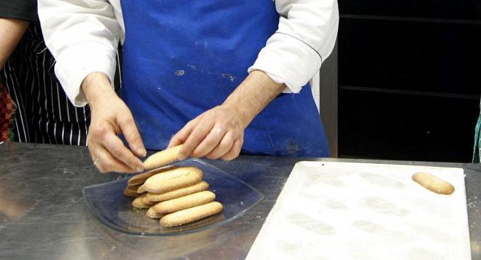 Hogyan süsse meg savoyardi sütiket otthon: egy recept, főzés tippek