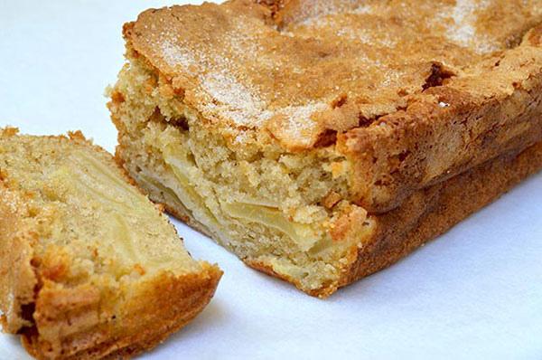 Lágy és puha keksz almával: egy recept a főzéshez többváltozós