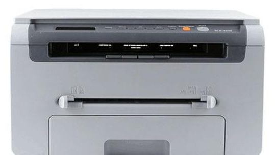 MFP Samsung SCX-4200 - ideális megoldás a nyomtatási alrendszer szervezéséhez a közép munkacsoportban, és nem csak