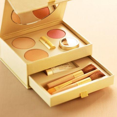 Jane Iredale - kozmetikumok, hasznosak a bőrön