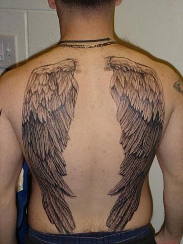 Férfi tetoválások hátul. Népszerű vázlatok