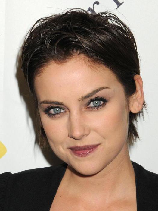 Jessica Stroup