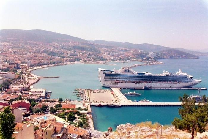 Kusadasi (Törökország) - népszerű üdülőhely az Égei-tenger partján