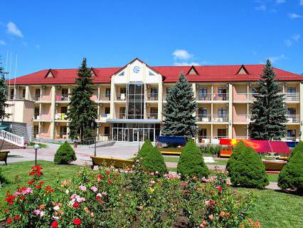 Khmelnik szanatórium. A Khmilnik (Vinnytsia régió, Ukrajna) balneológiai üdülőhely üdülőhelyeinek áttekintése