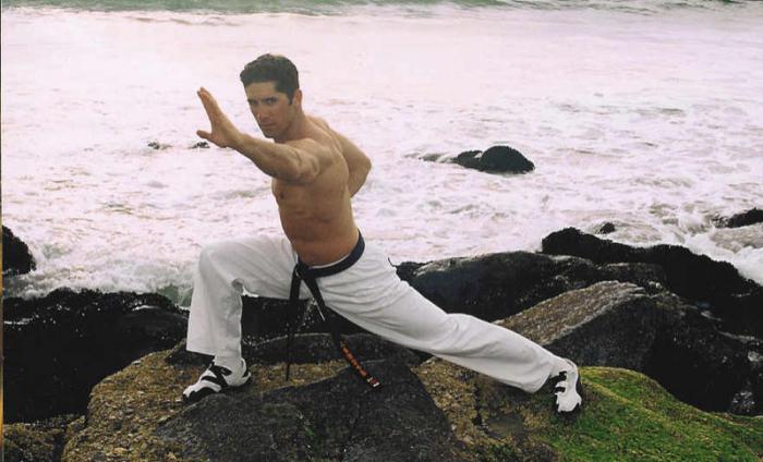 Scott Adkins edzés