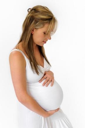 a progeszteron hiánya a terhességi tünetekben