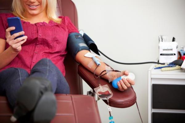 adományozni vért a menstruáció alatt 